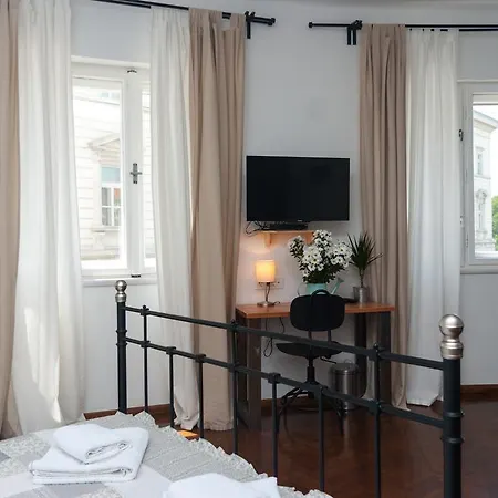 招待所 靛蓝旅馆 4*