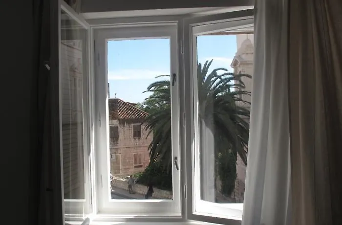 Indigo Pensión Split